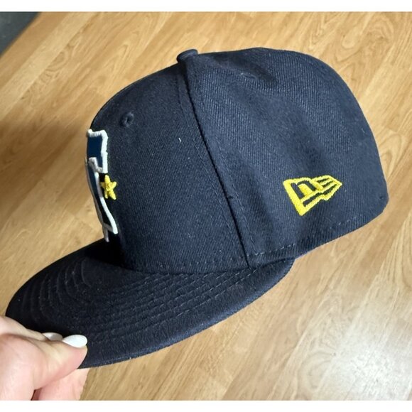 Era 59FIFTY Philadelphia Phillies City Connect Hat Cap Men  7 1/4 On-field - Picture 6 of 6